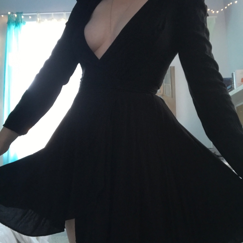 URBAN OUTFITTERS black wrap dress